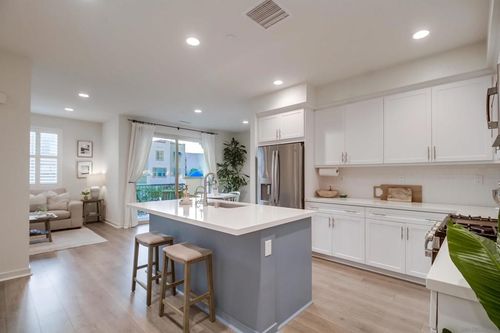 317 Brookside Way, Santee, CA, 92071-5866 | Card Image