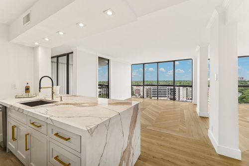 unit-1305-5001 Woodway Dr, Houston, TX, 77056-1719 | Card Image