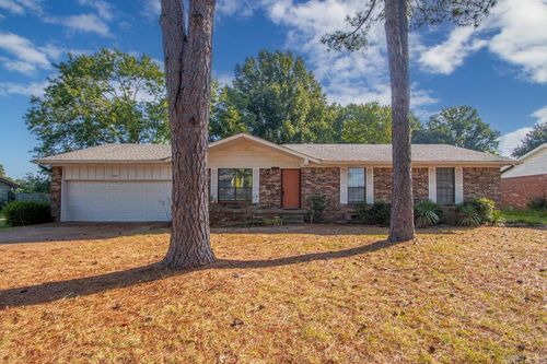 1806 Madden Rd, Jacksonville, AR, 72076-2633 | Card Image