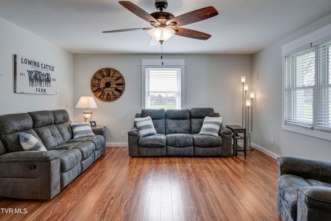 3570 Stanley Valley Rd, House other with 3 bedrooms, 2 bathrooms and null parking in Surgoinsville TN | Image 25