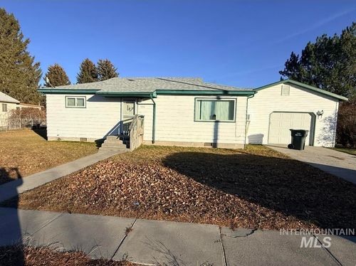 530 Birch Dr, Heyburn, ID, 83336-8617 | Card Image