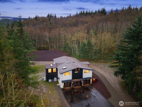 32922 Se Kuzak Rd, Enumclaw, WA, 98022 | Card Image