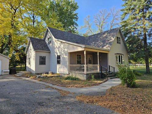 1663 Benson Rd, Montevideo, MN, 56265-3002 | Card Image