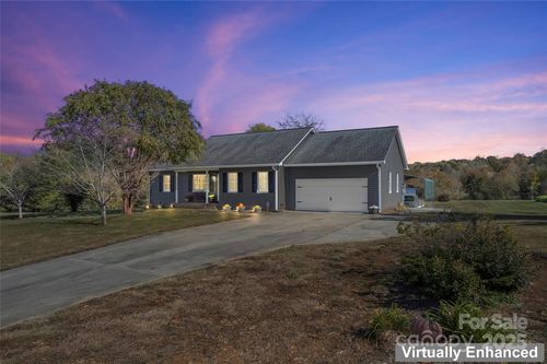 201 Doe Ridge Dr, Cleveland, NC, 27013-9623 | Card Image