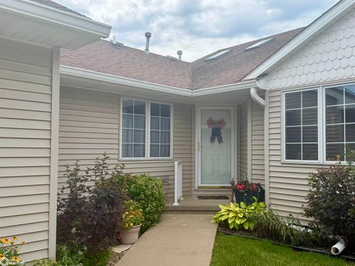 15674 Sheridan Ave, Clive, IA, 50325-4600 | Card Image