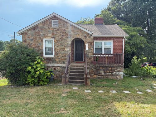 1821 Remount Rd, Charlotte, NC, 28208-6242 | Card Image
