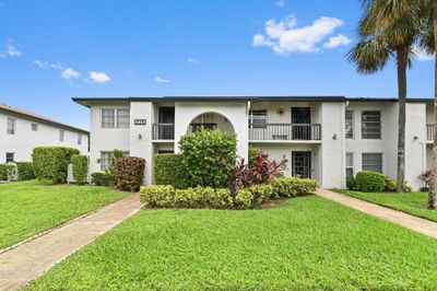 B - 5919 Areca Palm Court, Condo with 2 bedrooms, 2 bathrooms and null parking in Delray Beach FL | Image 1