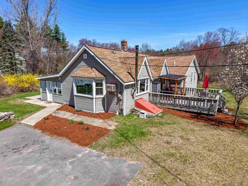 84 Hovey Rd, Londonderry, NH, 03053-2935 | Card Image