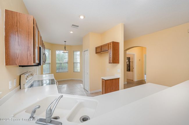 6921 Abbeyville Rd, House other with 3 bedrooms, 2 bathrooms and null parking in Melbourne FL | Image 13
