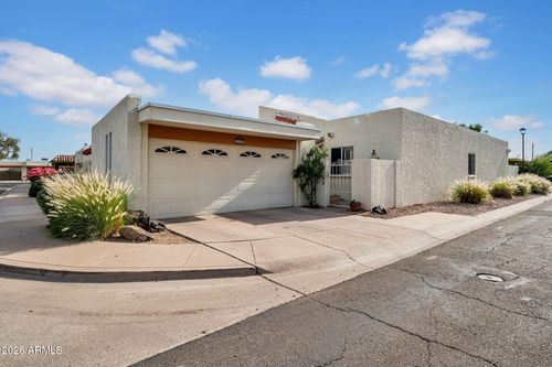 7166 N Via Lucia Maria, Glendale, AZ, 85301-2730 | Card Image