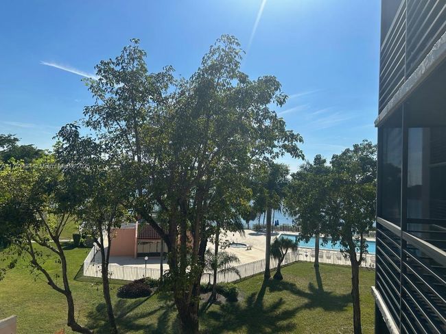 APT-402 - 20840 San Simeon Way, Condo with 2 bedrooms, 2 bathrooms and null parking in Miami FL | Image 13