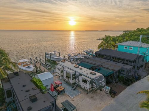 324-325 Calusa St, Key Largo, FL, 33037-2641 | Card Image