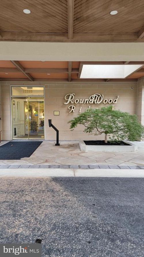 unit-604-12240 Roundwood Rd, LUTHERVILLE TIMONIUM, MD, 21093-3245 | Card Image