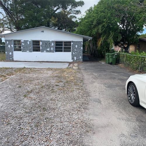 308 Nw 9th St, Hallandale Beach, FL, 33009-2355 | Card Image