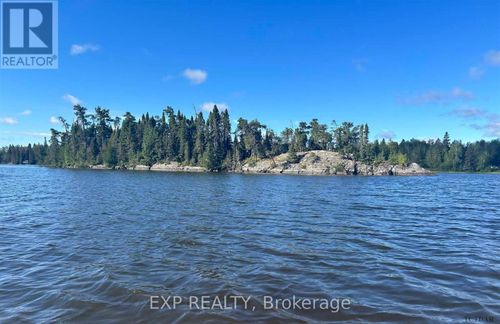 ISLAND Sesekinika Lake, Timiskaming Remote Area, ON, P0K1S0 | Card Image