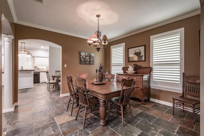 402 Cs Harmon Rd, Home with 4 bedrooms, 4 bathrooms and 2 parking in Hankamer TX | Image 9