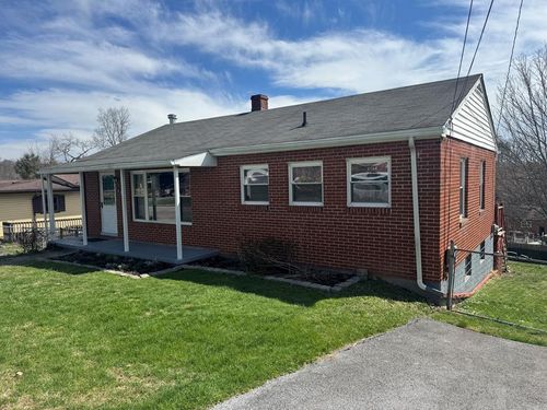 203 Edwards Ave, Princeton, WV, 24740-2025 | Card Image