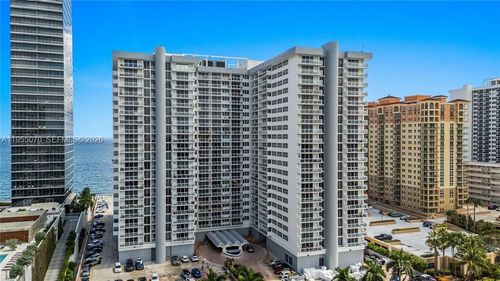 apt-727-2030 Ocean Dr, Hallandale Beach, FL, 33009-6659 | Card Image