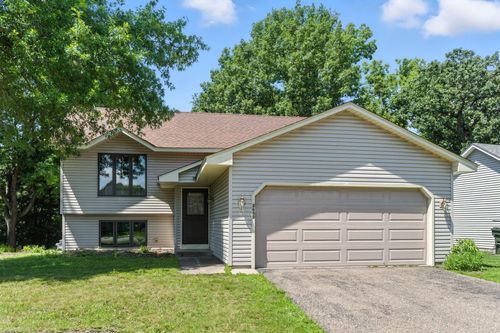 3655 Falcon Way, Eagan, MN, 55123-2489 | Card Image