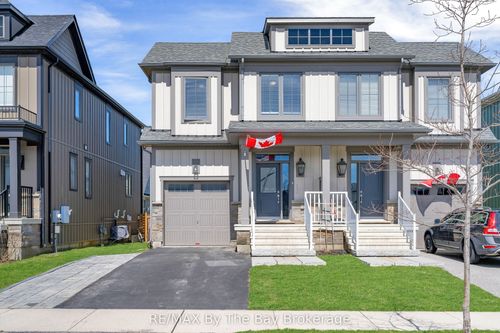 112 Sycamore Street, Blue Mountains, ON, L9Y4E2 | Card Image