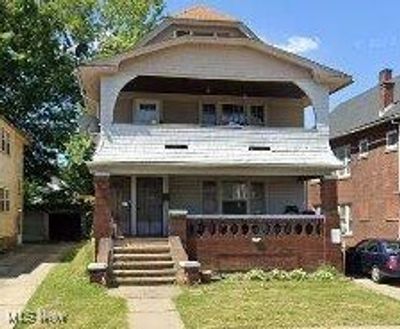 View of front facade with covered porch | Image 1