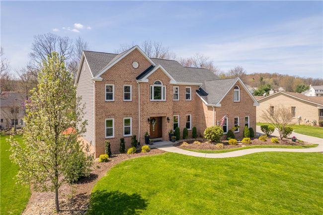 204 Elmhurst Cir, House other with 4 bedrooms, 4 bathrooms and 2 parking in Cranberry Township PA | Image 46