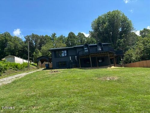 371 Jonesboro Dr, Bluff City, TN, 37618-2723 | Card Image