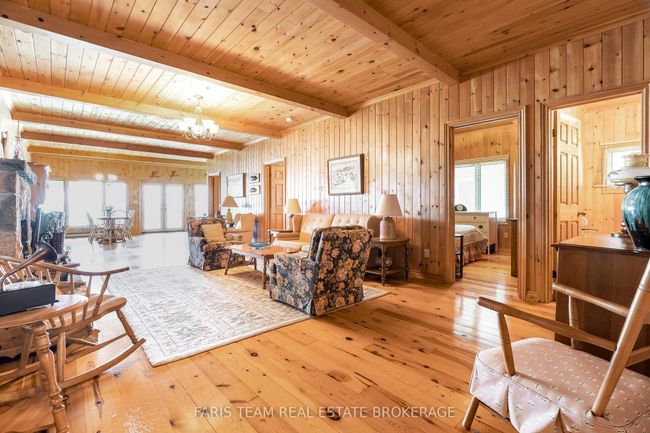 80 E Beach Rd, House other with 4 bedrooms, 2 bathrooms and 3 parking in Tiny ON | Image 13