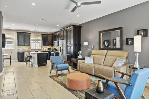 22-820 N 8th Ave, Phoenix, AZ, 85007-7324 | Card Image