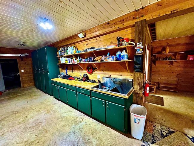 7165 Backridge Rd, House other with 6 bedrooms, 7 bathrooms and 2 parking in Sabine Pass TX | Image 37
