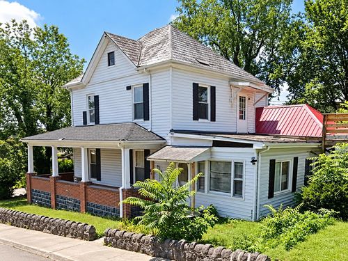401 Vernon, Bristol, VA, 24201 | Card Image