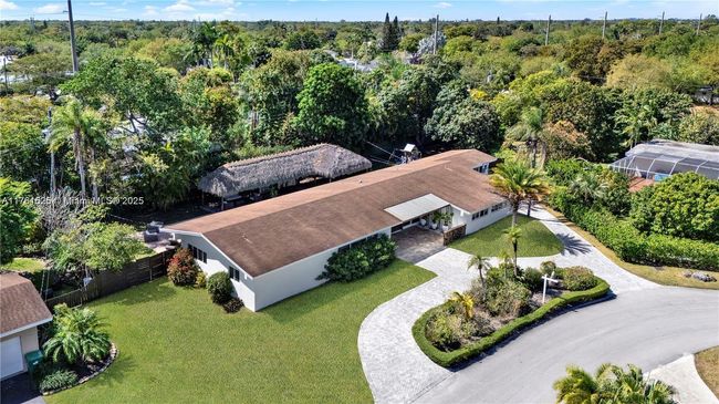 7860 Sw 134 Th St, House other with 4 bedrooms, 3 bathrooms and null parking in Pinecrest FL | Image 45