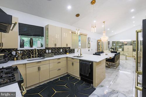 3111 Parkington Ave, BALTIMORE, MD, 21215-3802 | Card Image