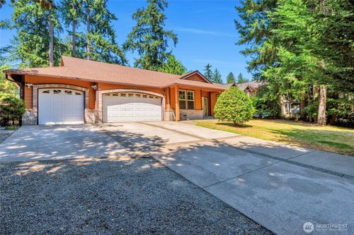 11402 83rd Avenue Sw, Lakewood, WA, 98498 | Card Image