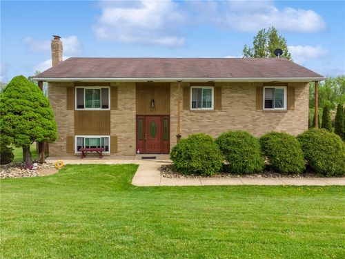 517 Pamela Dr, Harrison City, PA, 15636-1526 | Card Image