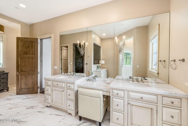348 Red Draw, House other with 4 bedrooms, 6 bathrooms and 5 parking in Edwards CO | Image 22