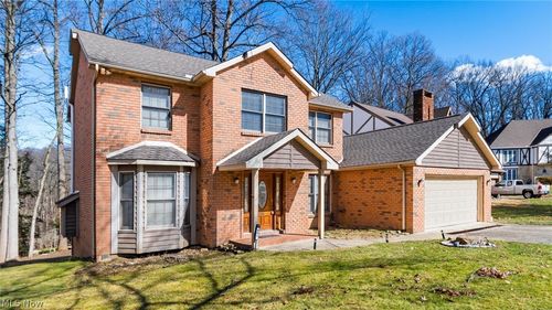 901 Southeast Ct, Zanesville, OH, 43701-1590 | Card Image