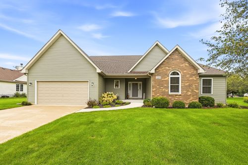 1213 Kramer Ln, Sandwich, IL, 60548-1093 | Card Image
