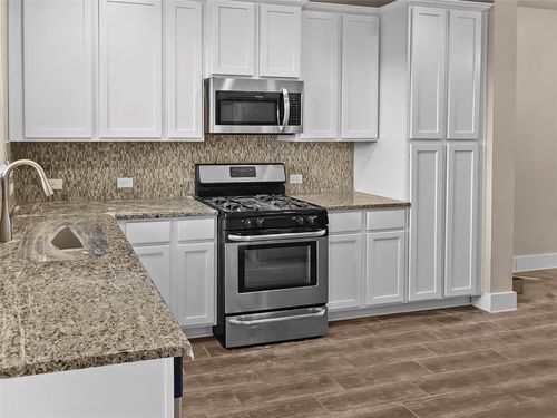 7904 Wildcat Pass, Austin, TX, 78757-7855 | Card Image