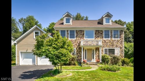 9 Fox Hill Ln, Mountain Lakes, NJ, 07046-1619 | Card Image