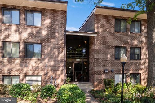 221a-1422 Northgate Sq, RESTON, VA, 20190-3738 | Card Image