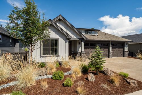 3048 Nw Hidden Ridge Dr, Bend, OR, 97703-7810 | Card Image