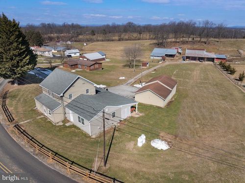 470 Racetrack Rd, ABBOTTSTOWN, PA, 17301-9518 | Card Image