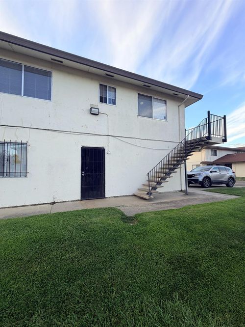 4-1402 Occidental Ave, Stockton, CA, 95203-1030 | Card Image