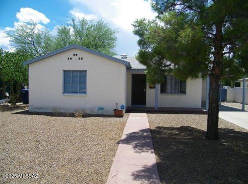 2702 E 18th St, Tucson, AZ, 85716-5639 | Card Image