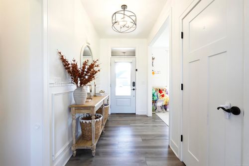 3179 Regatta Ln, Saint Clair, MI, 48079-5804 | Card Image