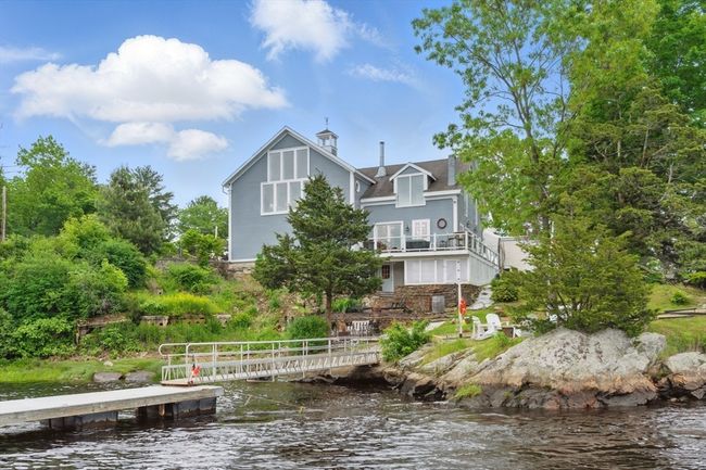 UNIT-3 - 1 Deer Island St, Condo with 2 bedrooms, 3 bathrooms and 2 parking in Amesbury MA | Image 6