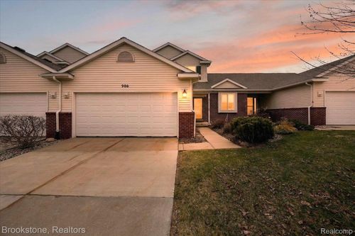 44-986 Spirea, Howell, MI, 48843-6872 | Card Image