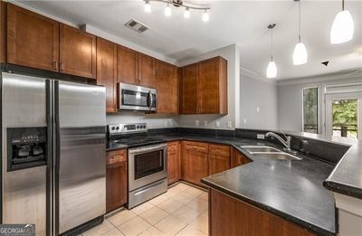 2213 - 400 17th Street Nw, Condo with 2 bedrooms, 2 bathrooms and 2 parking in Atlanta GA | Image 3