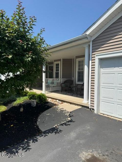 15 Patroon Pointe Drive, Rensselaer, NY, 12144 | Card Image